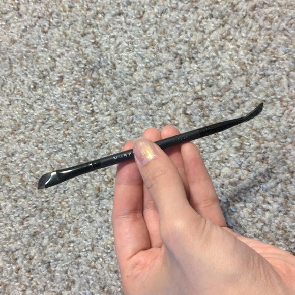 Morphe M625 Three-in-One Brow Sculpting Brush - Picture 3 of 6